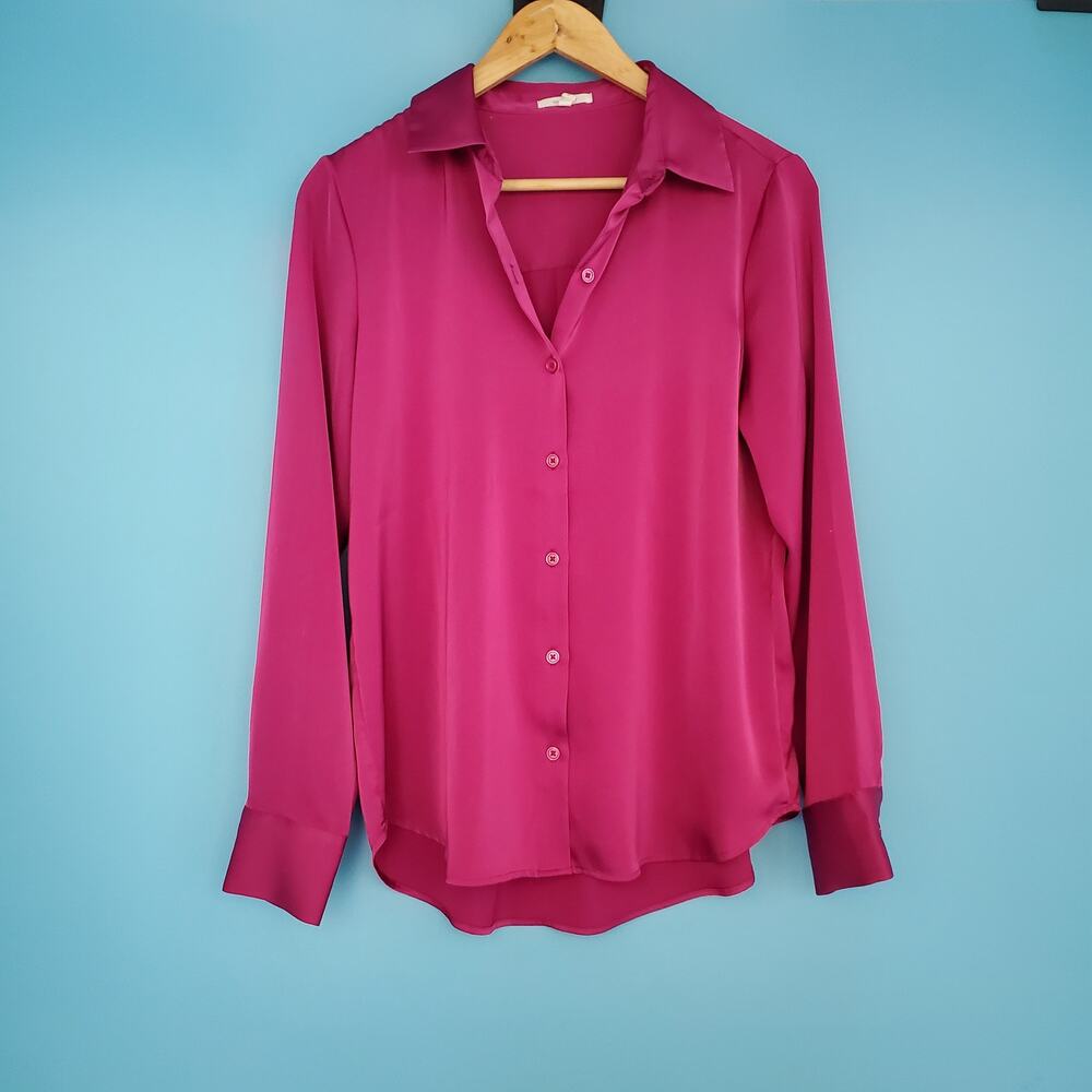 Maurices Top Size Small Magenta Long Sleeve Button Up Satin